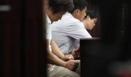 网红爆料继父生母视频,真相令人震惊