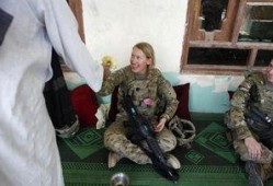 美国女兵爆料事件视频