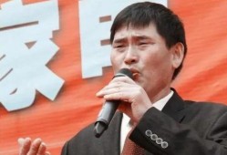 网友爆料大衣哥视频,揭秘幕后生活细节