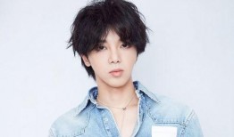圈内爆料肖战和华晨宇,揭秘娱乐圈的神秘友谊