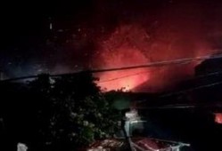 网友爆料飞机坠毁视频